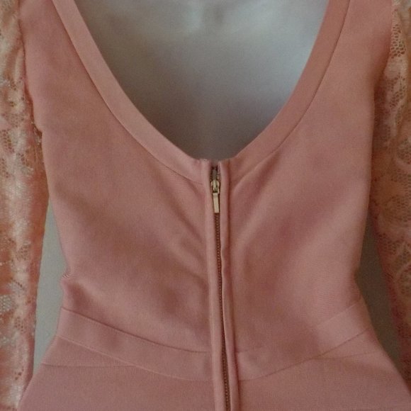 HAD IT TOO LONG GOTTA GO Bebe dress sz S 3 5 peach EUC - Picture 5 of 5